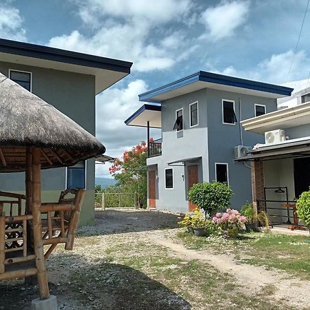 Grae'S Apartelle Moalboal Exterior photo